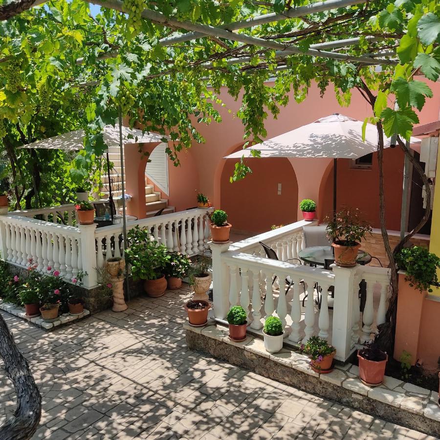 Nikolaou Thomas House Apartment Parga Ngoại thất bức ảnh